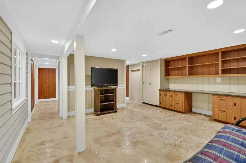 48377 Gyde Road Canton Charter Township MI 48187