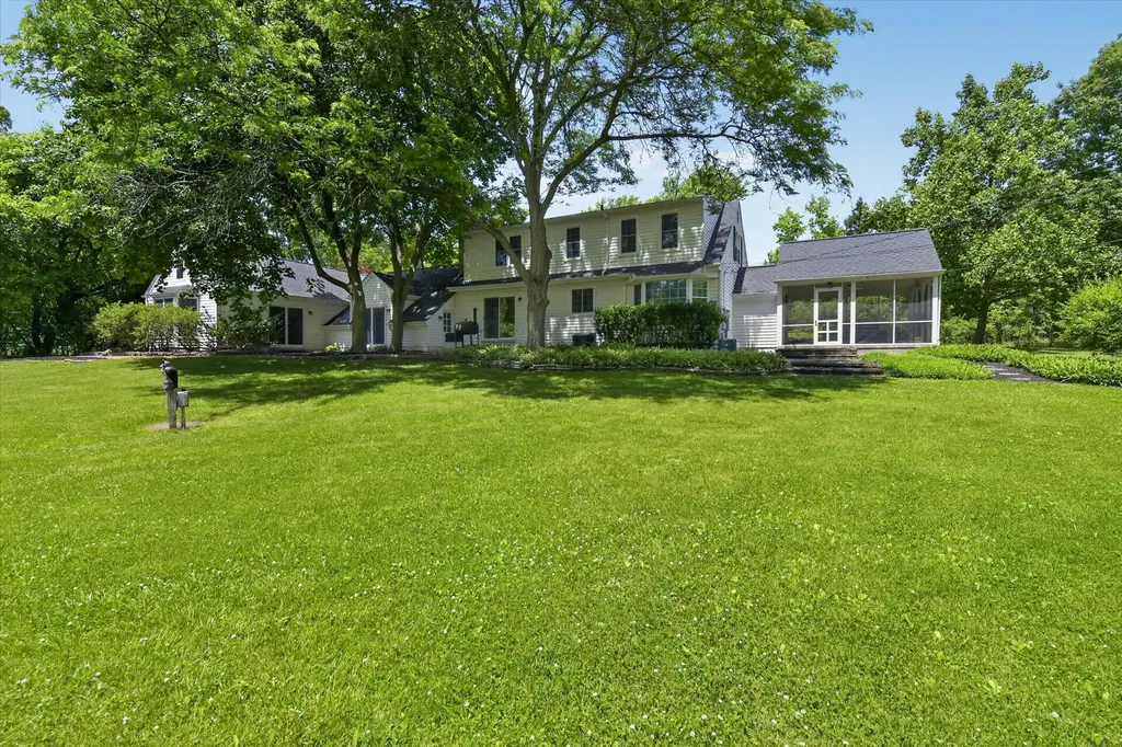48377 Gyde Road Canton Charter Township MI 48187