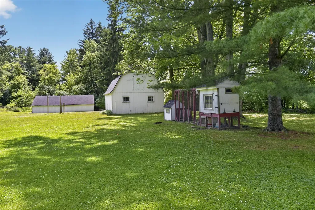 48377 Gyde Road Canton Charter Township MI 48187