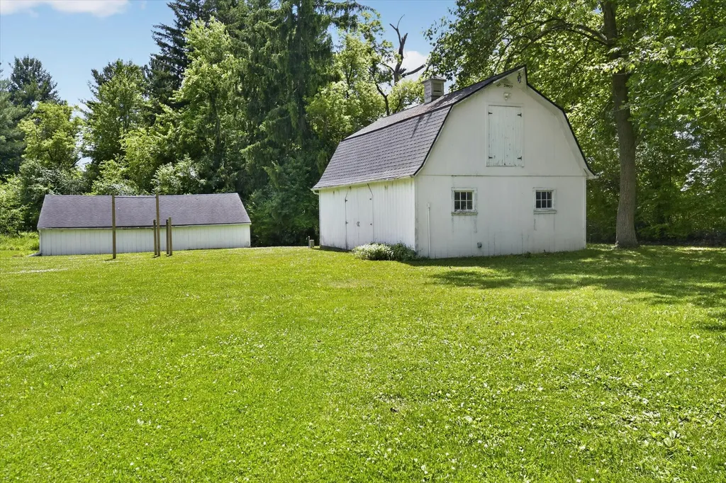 48377 Gyde Road Canton Charter Township MI 48187