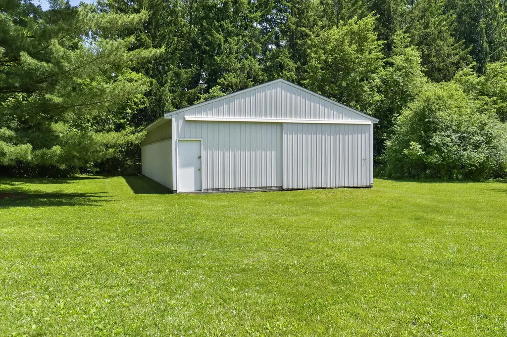 48377 Gyde Road Canton Charter Township MI 48187