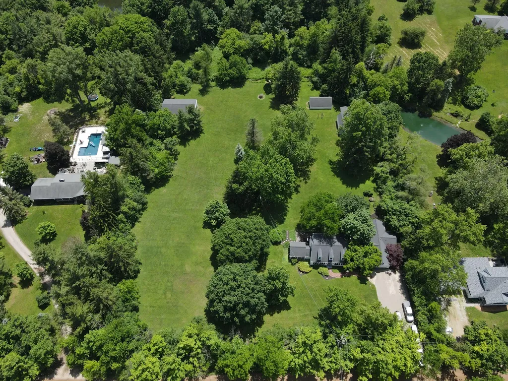 48377 Gyde Road Canton Charter Township MI 48187