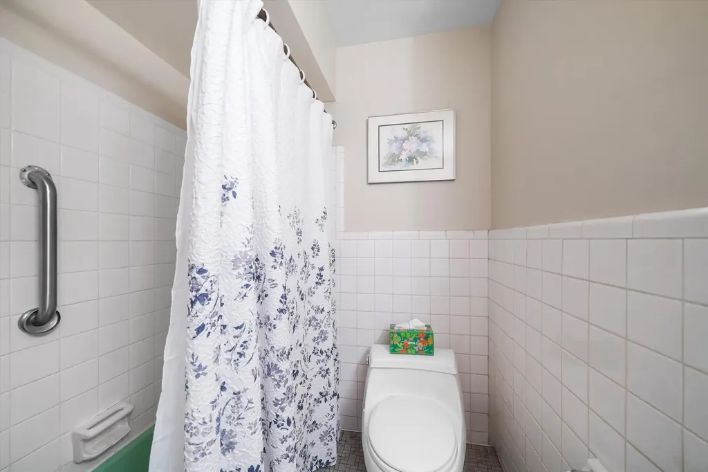 45145 Jeanette Avenue Van Buren Charter Township MI 48111