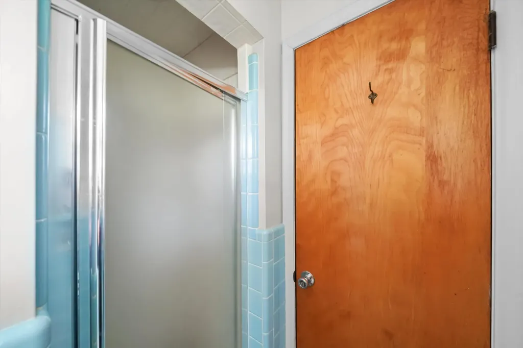 45145 Jeanette Avenue Van Buren Charter Township MI 48111