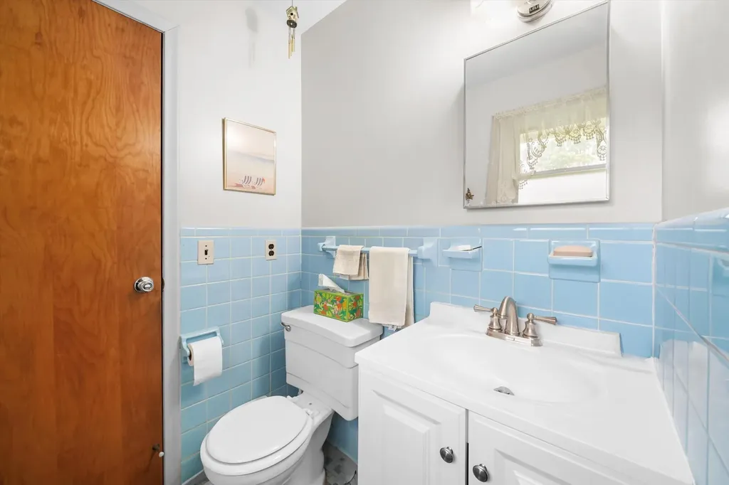 45145 Jeanette Avenue Van Buren Charter Township MI 48111