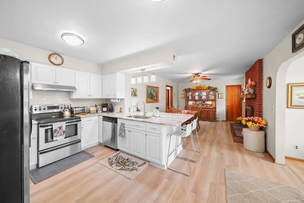 45145 Jeanette Avenue Van Buren Charter Township MI 48111