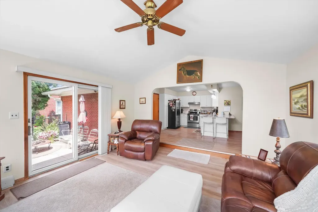 45145 Jeanette Avenue Van Buren Charter Township MI 48111
