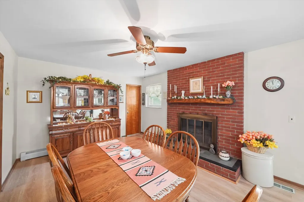 45145 Jeanette Avenue Van Buren Charter Township MI 48111