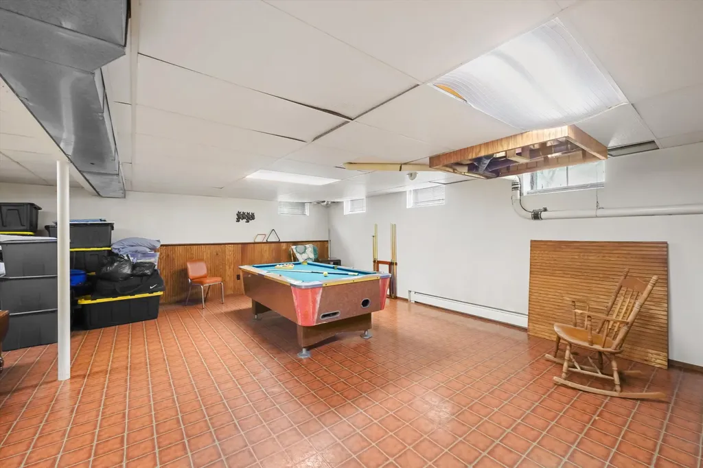 45145 Jeanette Avenue Van Buren Charter Township MI 48111