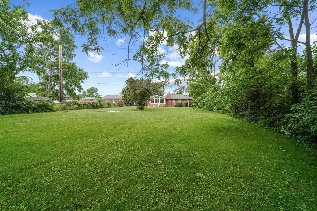 45145 Jeanette Avenue Van Buren Charter Township MI 48111