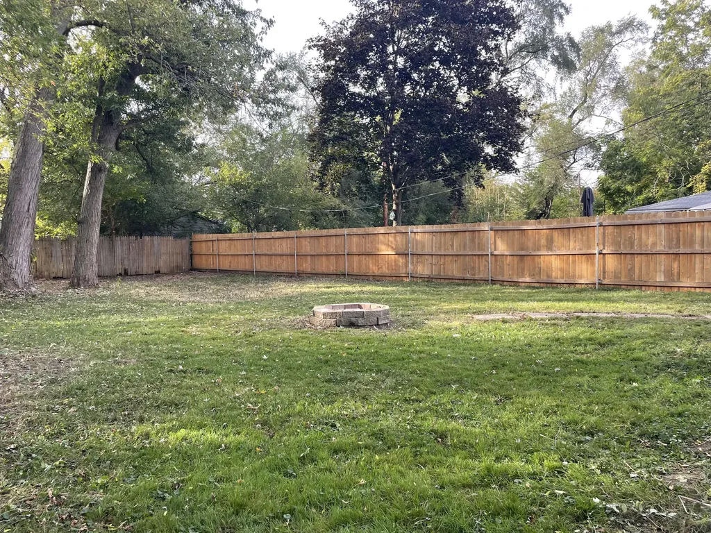 16599 Lenore Avenue Detroit City MI 48219