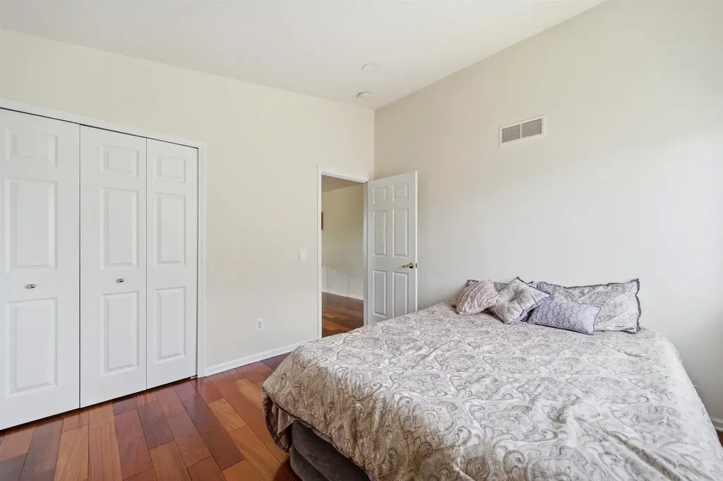 2243 Sun Valley Drive Pittsfield Charter Township MI 48108