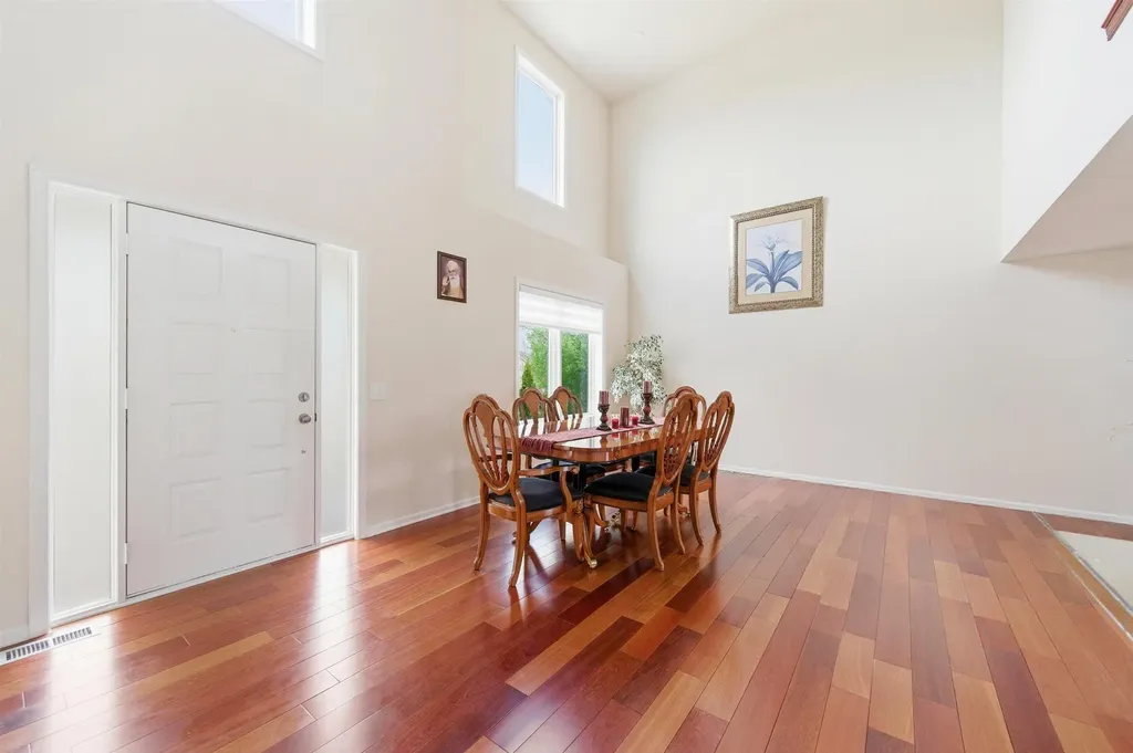 2243 Sun Valley Drive Pittsfield Charter Township MI 48108