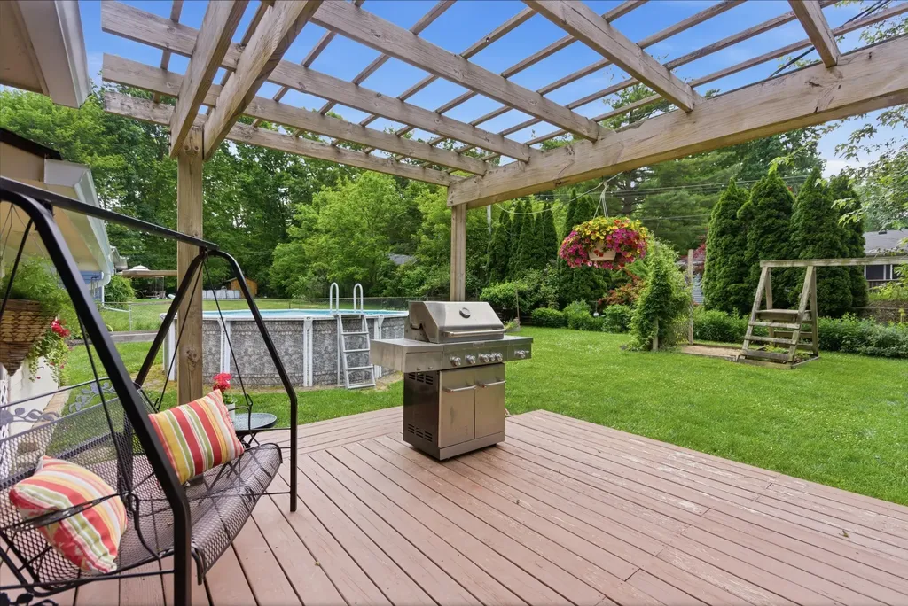 2452 Moore Place Oceola Township MI 48843