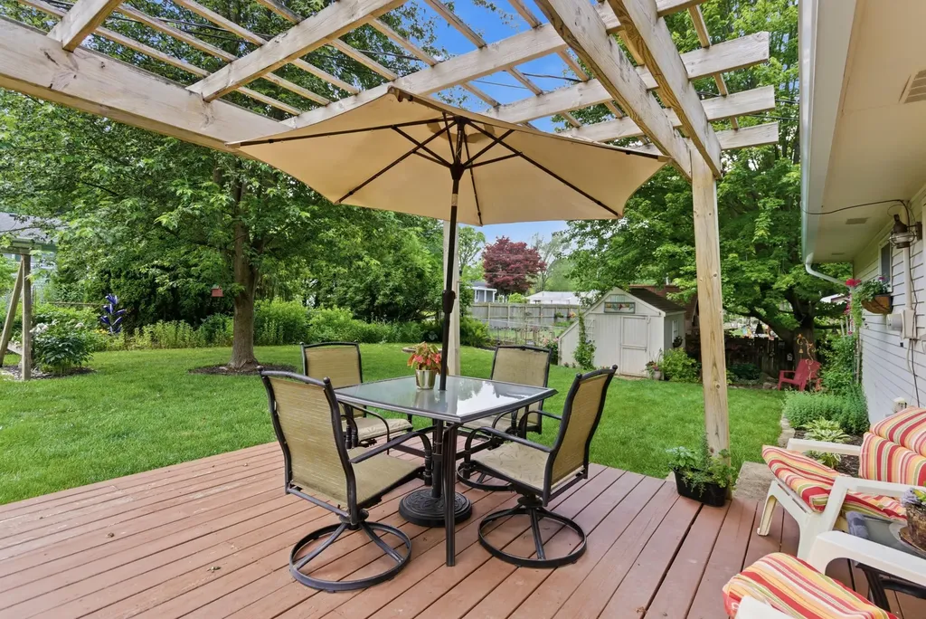 2452 Moore Place Oceola Township MI 48843