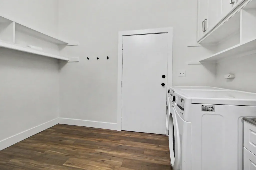 731 Skynob Drive Ann Arbor City MI 48105