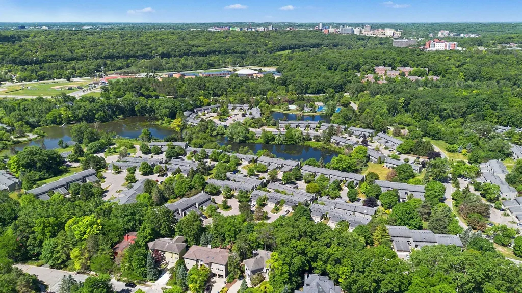 731 Skynob Drive Ann Arbor City MI 48105