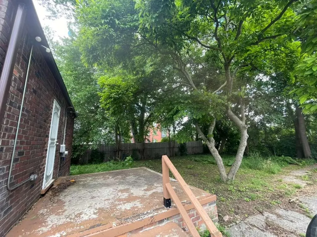 16608 Trinity Street Detroit City MI 48219