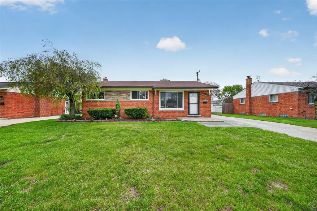 6950 Mohican Lane Westland City MI 48185
