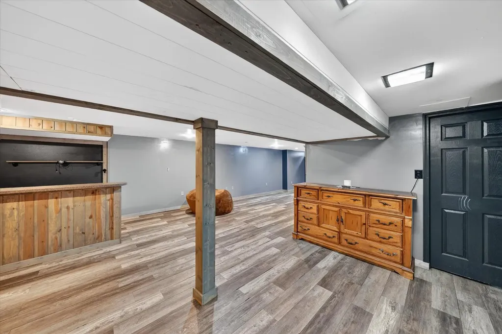 6950 Mohican Lane Westland City MI 48185