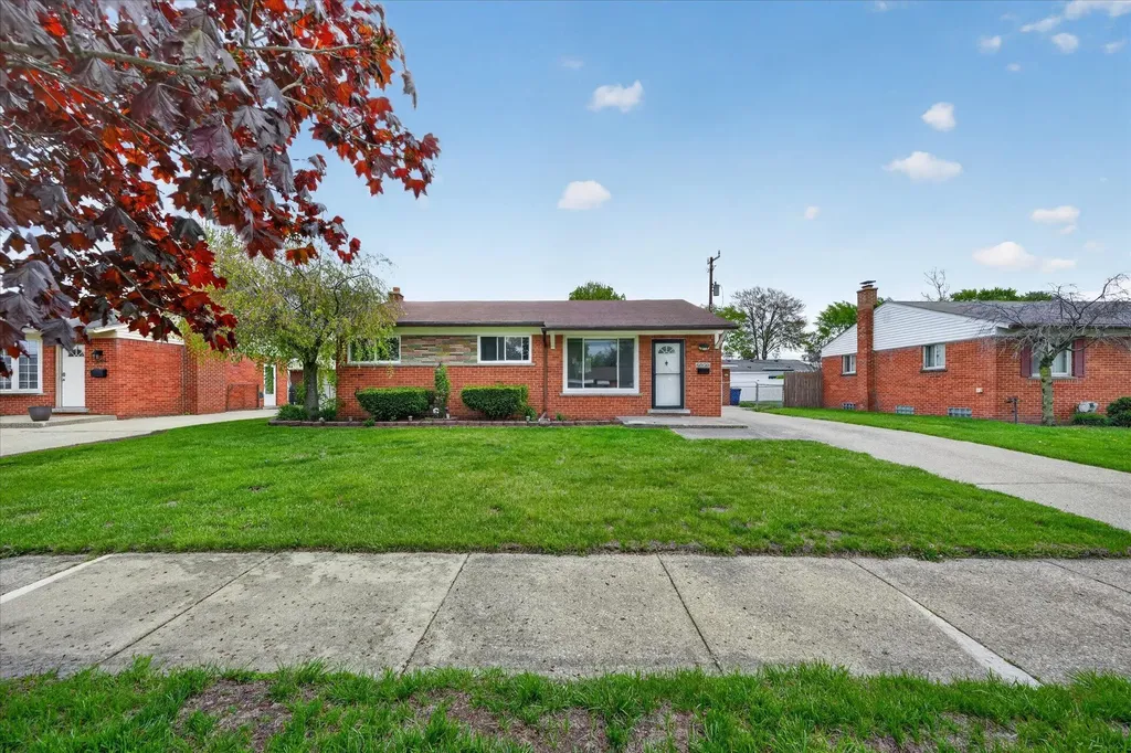 6950 Mohican Lane Westland City MI 48185