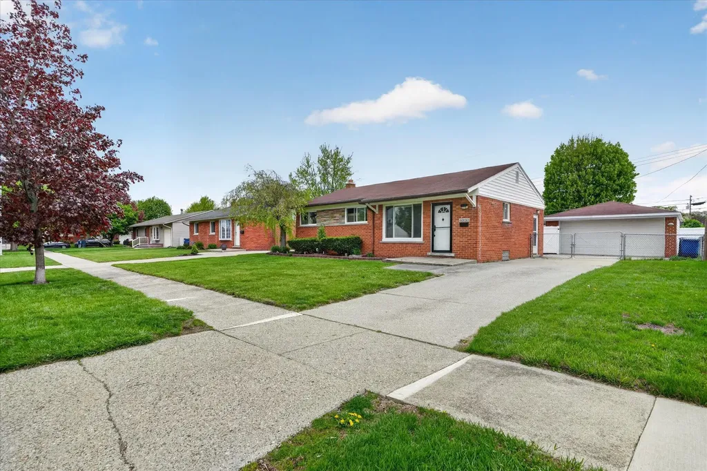 6950 Mohican Lane Westland City MI 48185