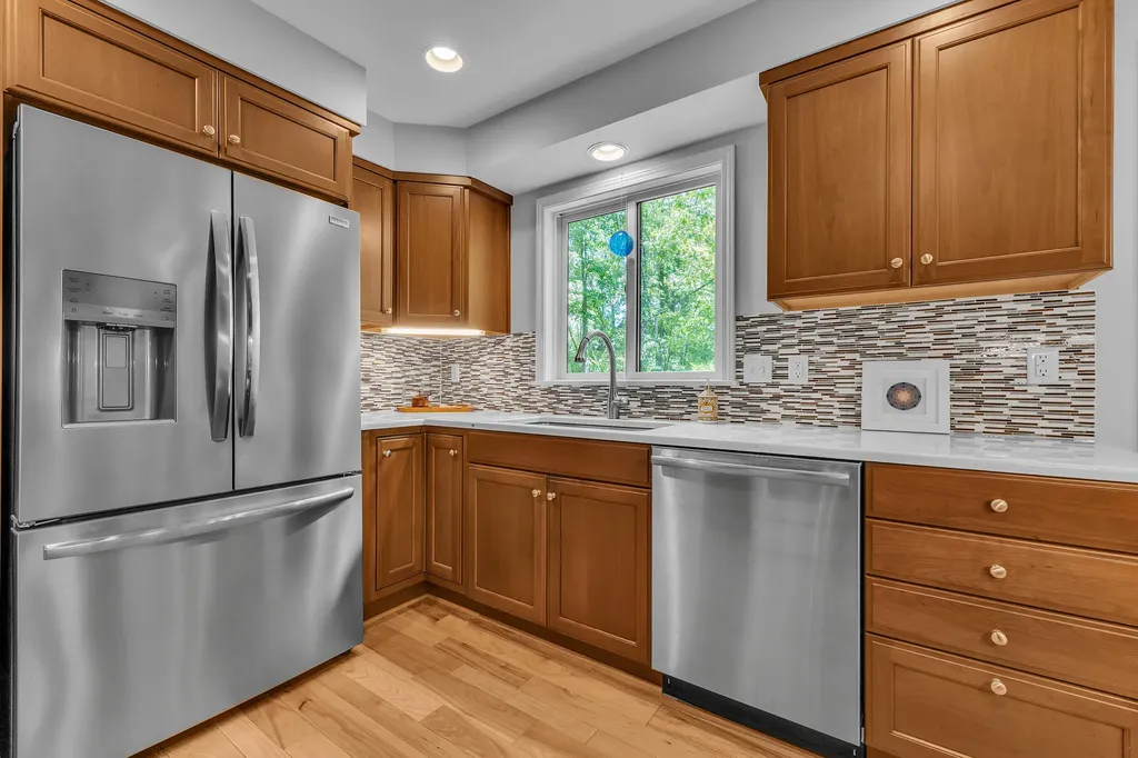17777 Cavanaugh Lake Road Sylvan Township MI 48118