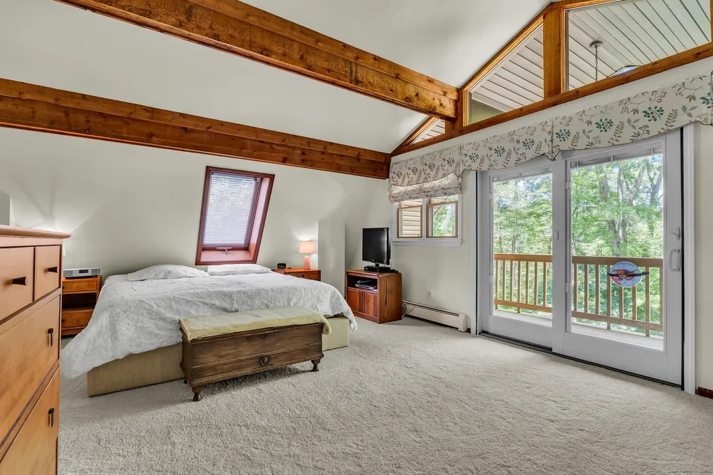 17777 Cavanaugh Lake Road Sylvan Township MI 48118