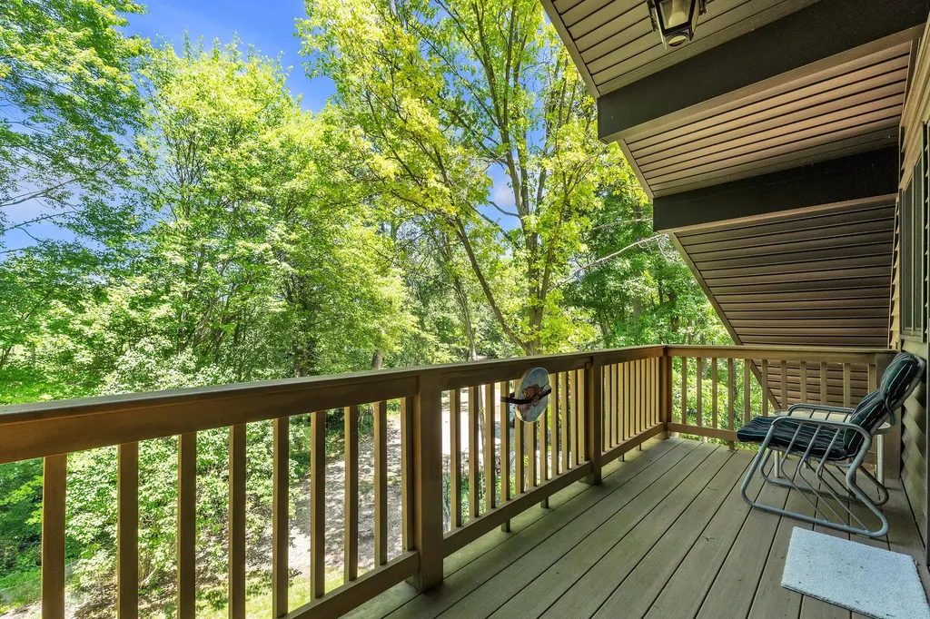 17777 Cavanaugh Lake Road Sylvan Township MI 48118