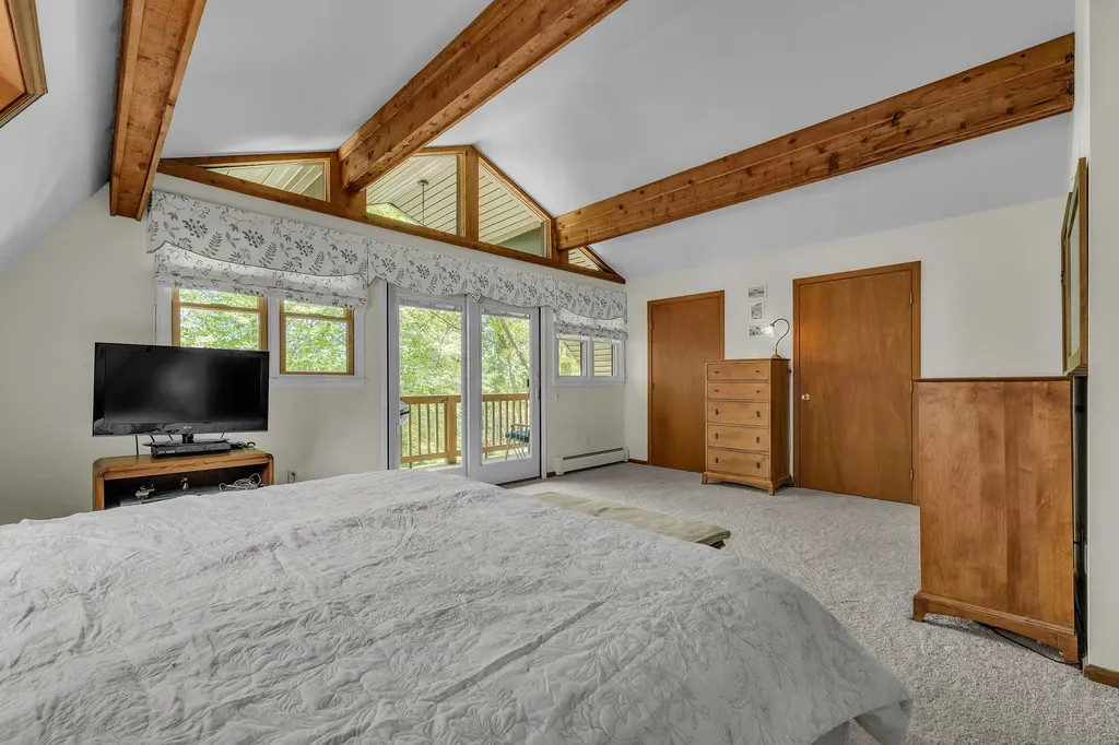 17777 Cavanaugh Lake Road Sylvan Township MI 48118