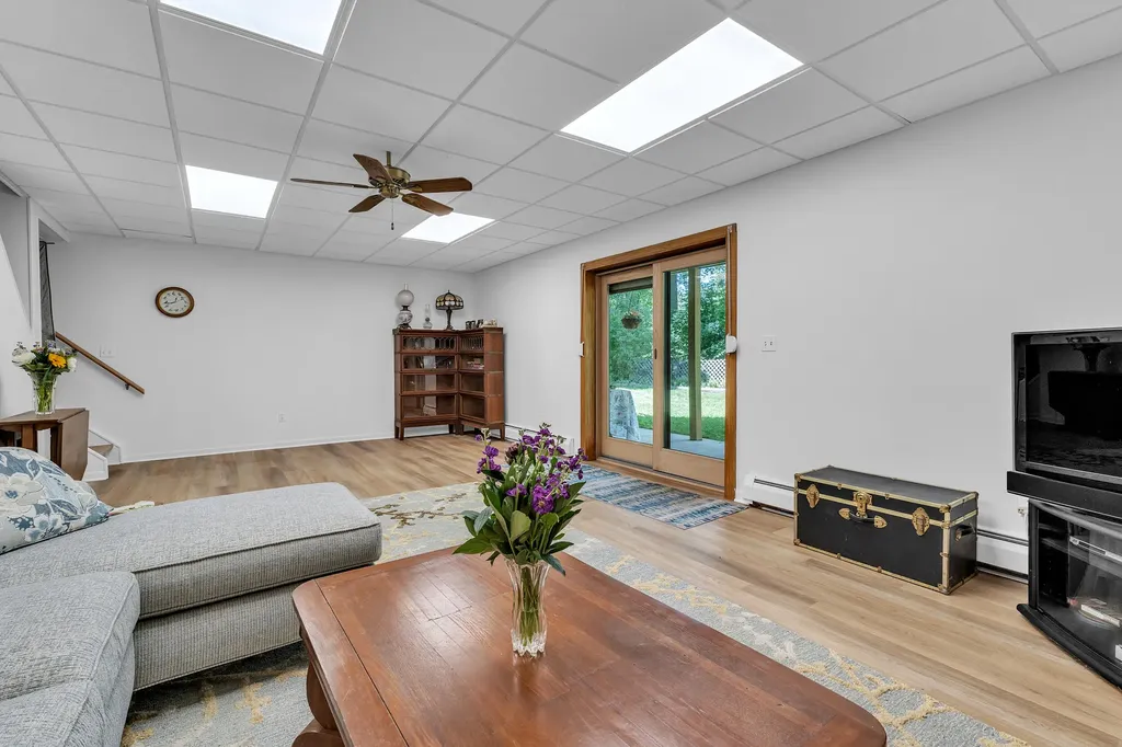 17777 Cavanaugh Lake Road Sylvan Township MI 48118