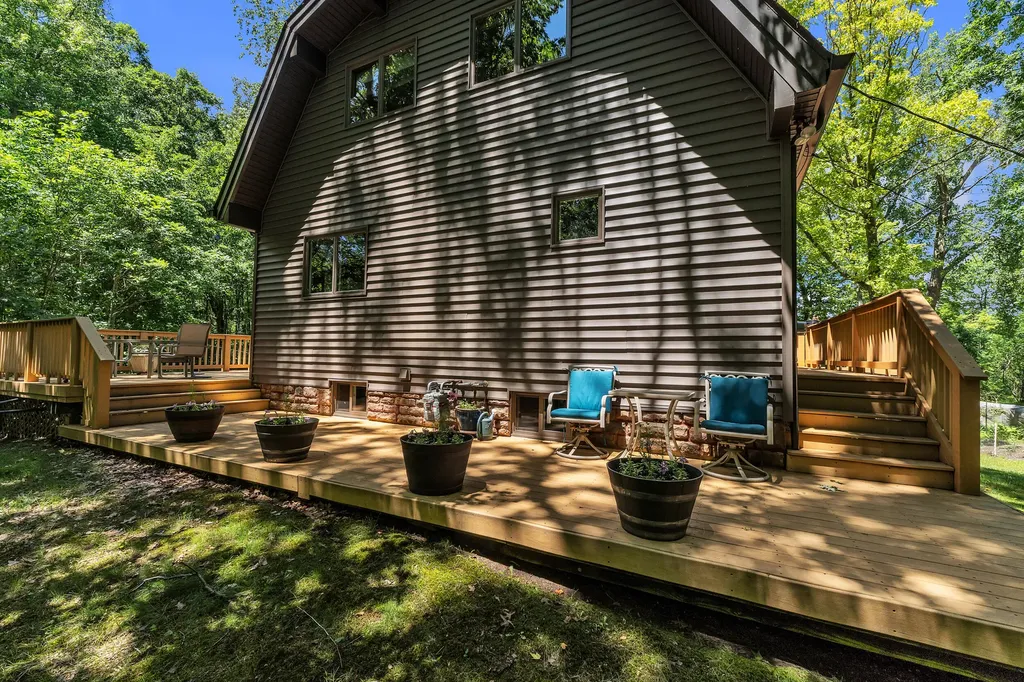 17777 Cavanaugh Lake Road Sylvan Township MI 48118