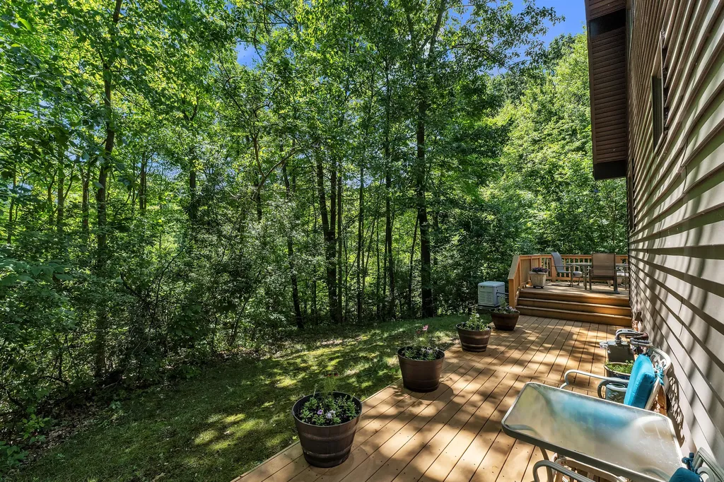17777 Cavanaugh Lake Road Sylvan Township MI 48118