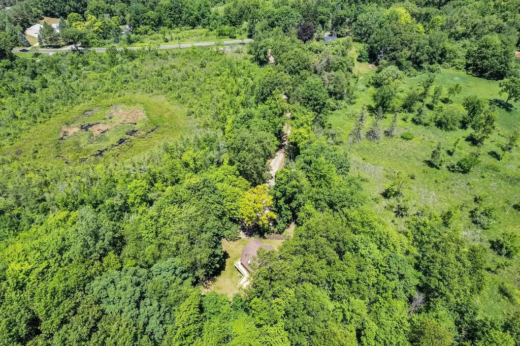 17777 Cavanaugh Lake Road Sylvan Township MI 48118