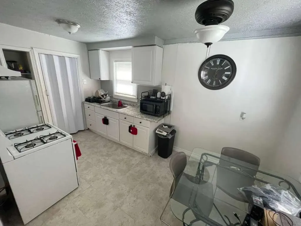 26336 Avondale Street Inkster City MI 48141