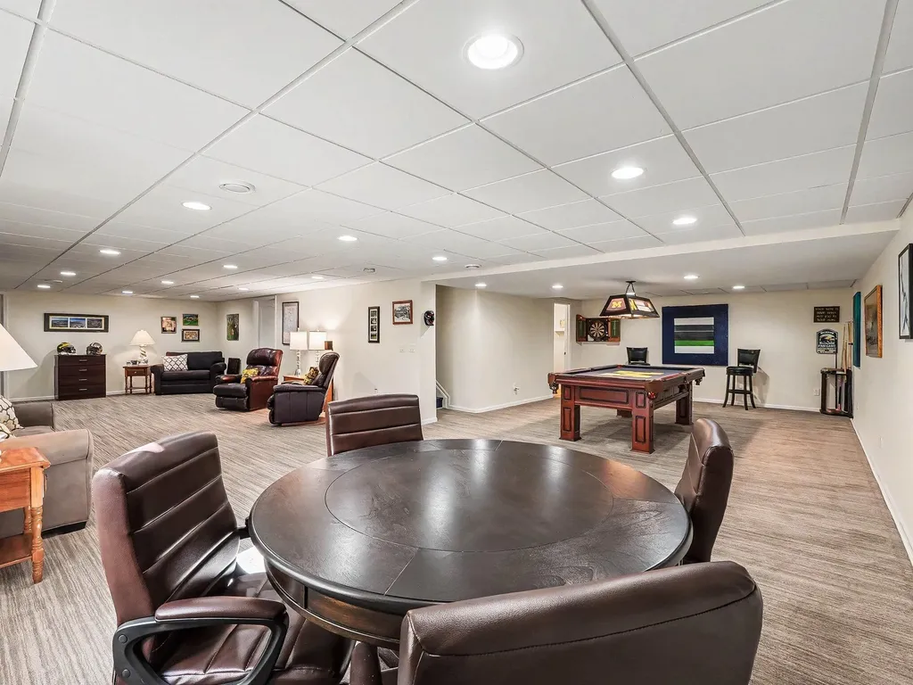 567 Ivyland Street Ann Arbor City MI 48108