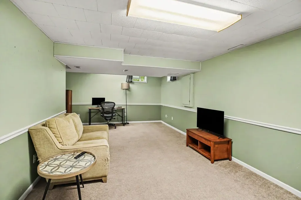2250 Eads Place Oceola Township MI 48843