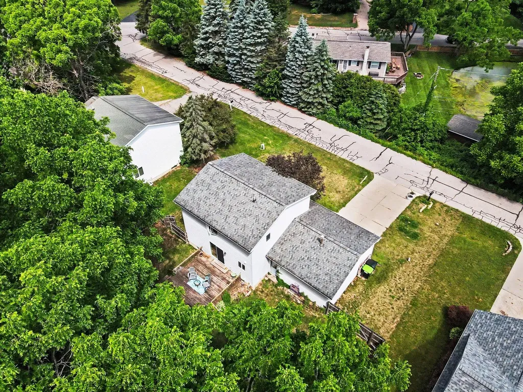 2250 Eads Place Oceola Township MI 48843