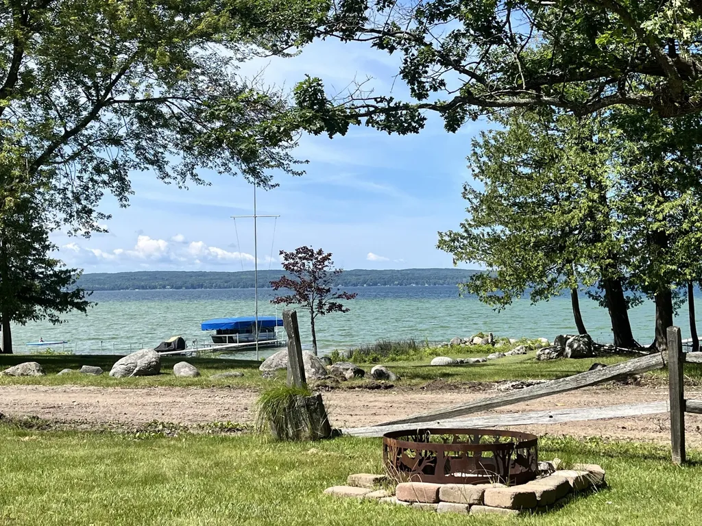 6470 Margaret Lane Cheboygan City MI 49749