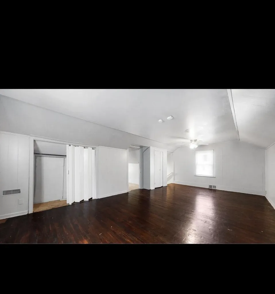 15686 Saratoga Avenue Detroit City MI 48205