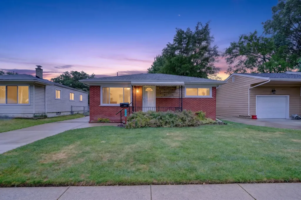 29360 Howard Avenue Madison Heights City MI 48071