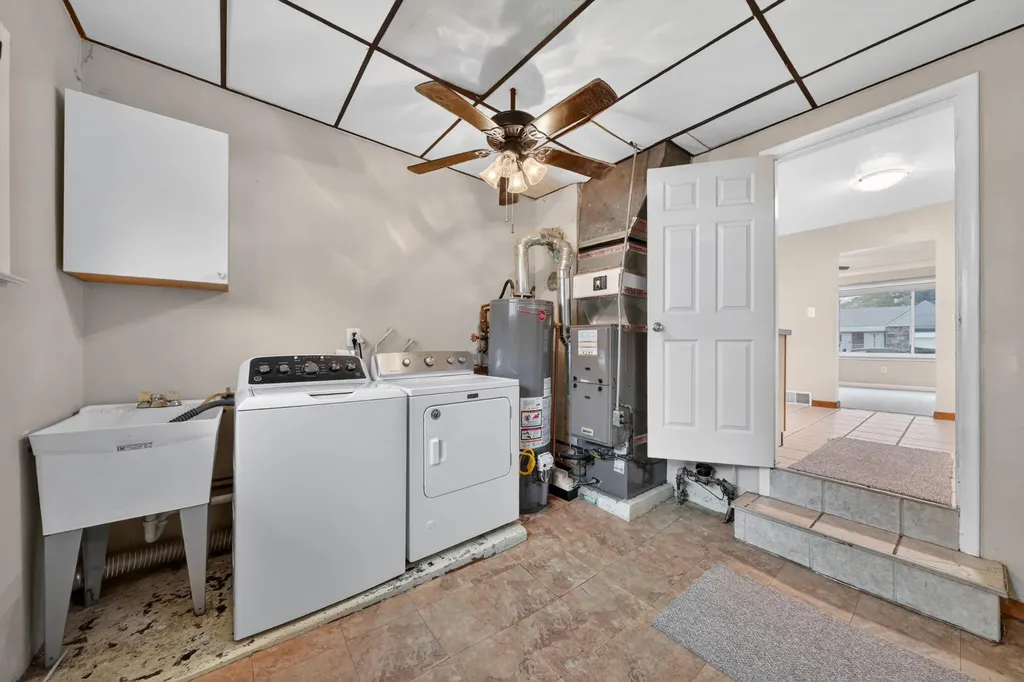 29360 Howard Avenue Madison Heights City MI 48071