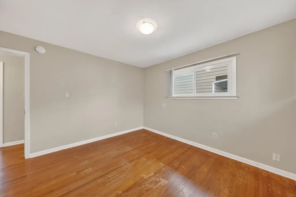 29360 Howard Avenue Madison Heights City MI 48071