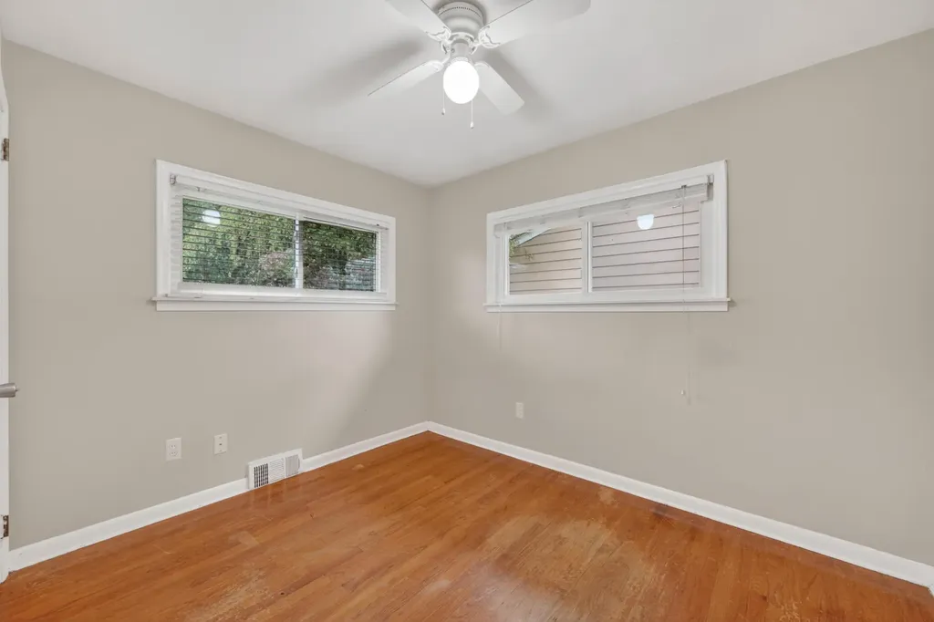 29360 Howard Avenue Madison Heights City MI 48071