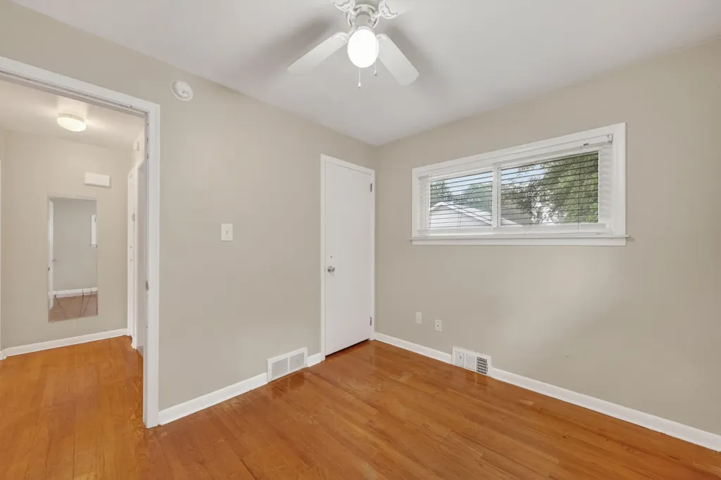 29360 Howard Avenue Madison Heights City MI 48071