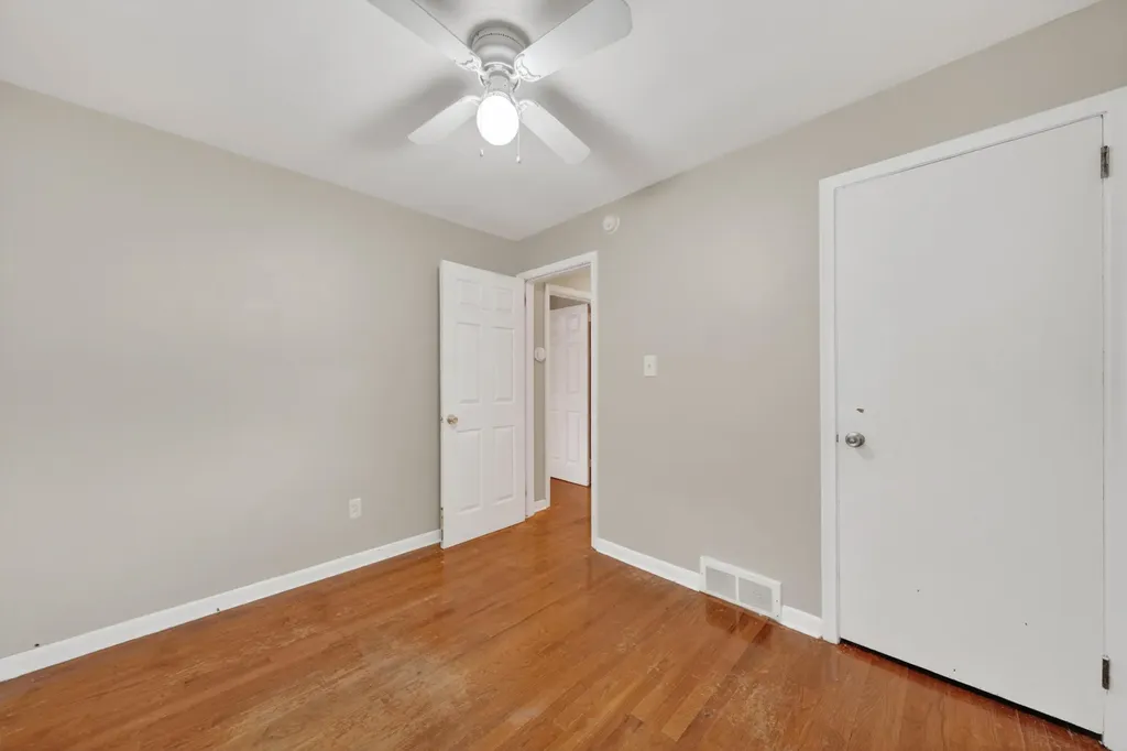 29360 Howard Avenue Madison Heights City MI 48071