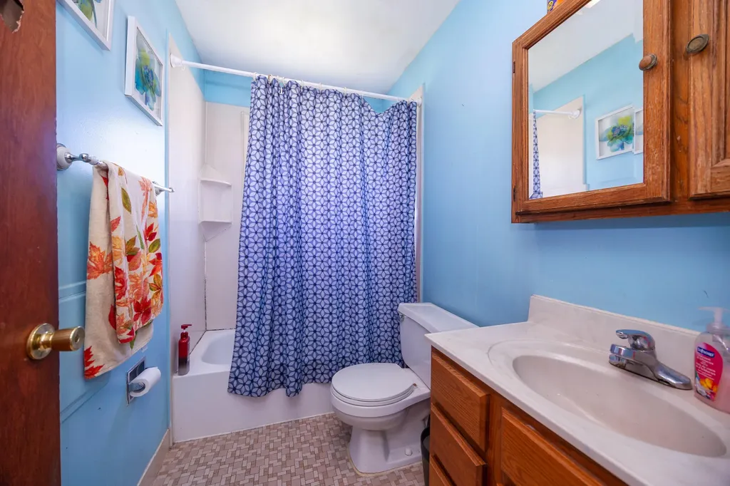 7543 N Wildwood Street Westland City MI 48185