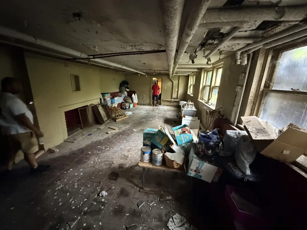 1441 Burns Street Detroit City MI 48214