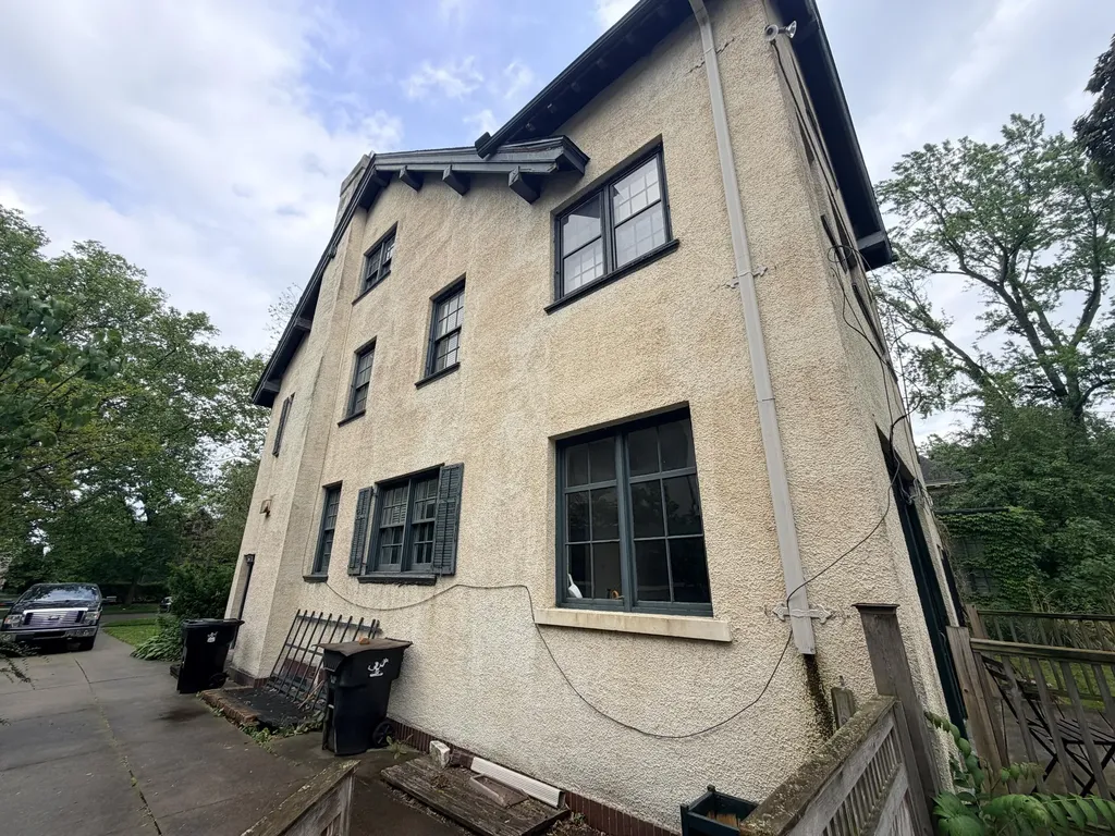 1441 Burns Street Detroit City MI 48214