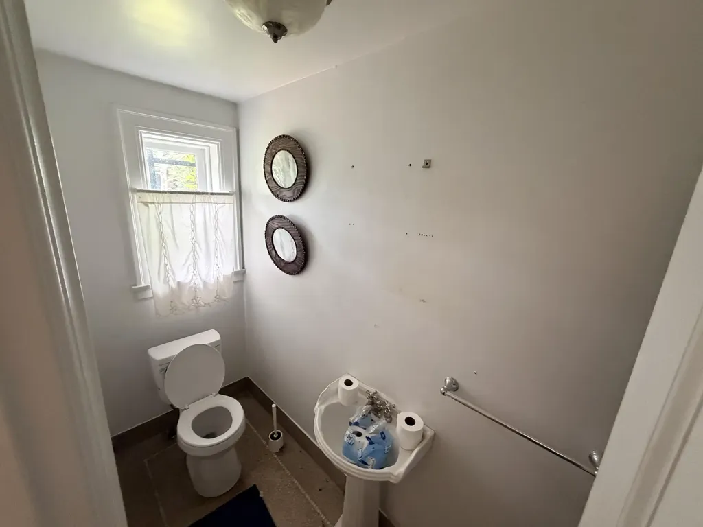 1441 Burns Street Detroit City MI 48214